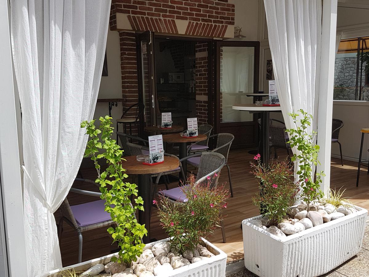 נובי ווינודולסקי Apartments Suzana מראה חיצוני תמונה